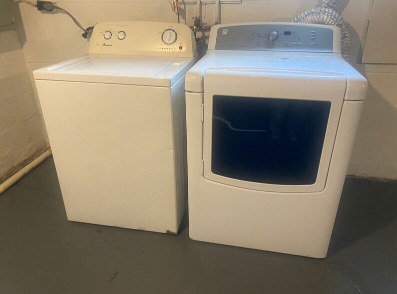 Building Photo - 1500-1506 Perdue Street