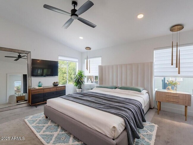 Building Photo - 4748 E Redfield Rd