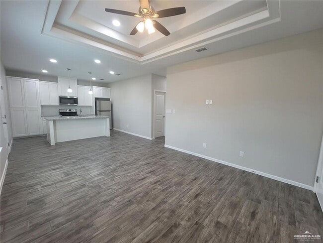 Building Photo - 5700 Sandpiper Ave