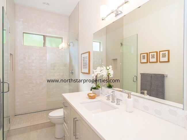 Building Photo - Tranquil Elevated Design in Tigard