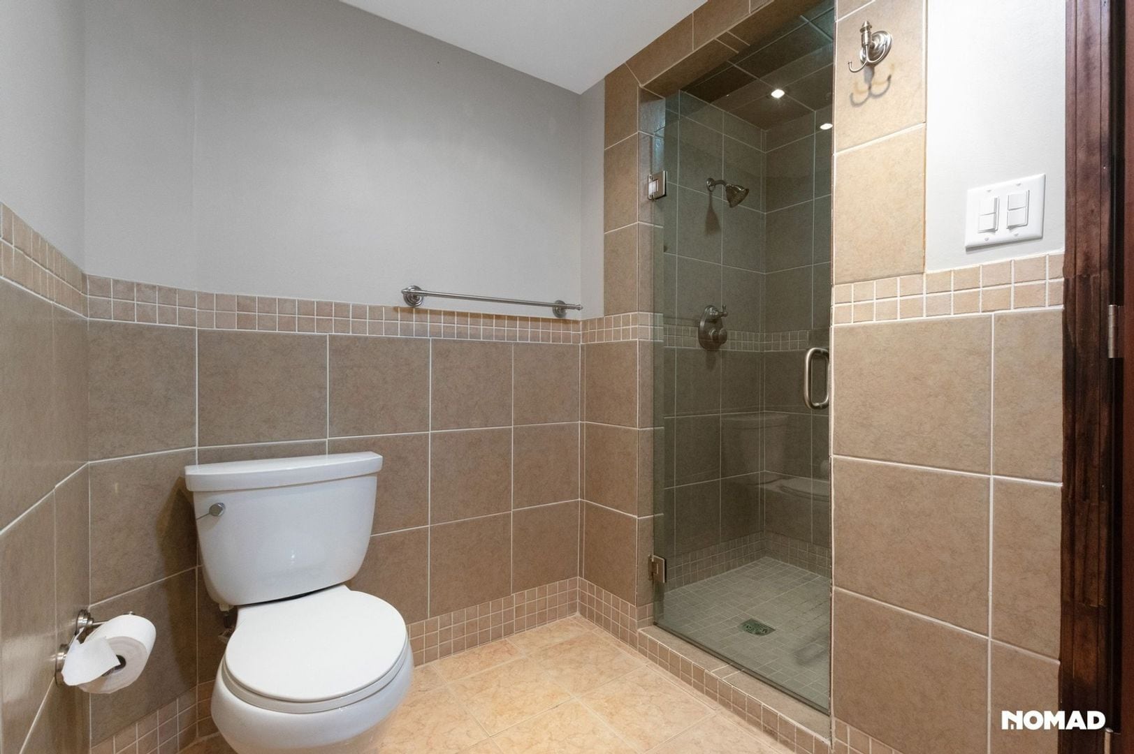 Building Photo - 139 Ladue Oaks Dr