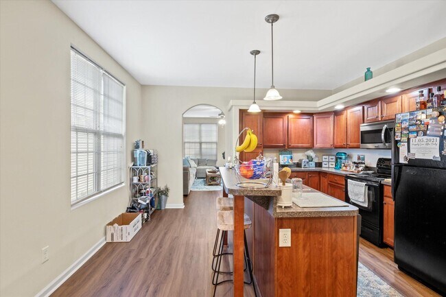 Building Photo - 2537 Sun Seeker Ct