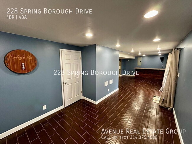 Building Photo - 228 Spring Borough Dr