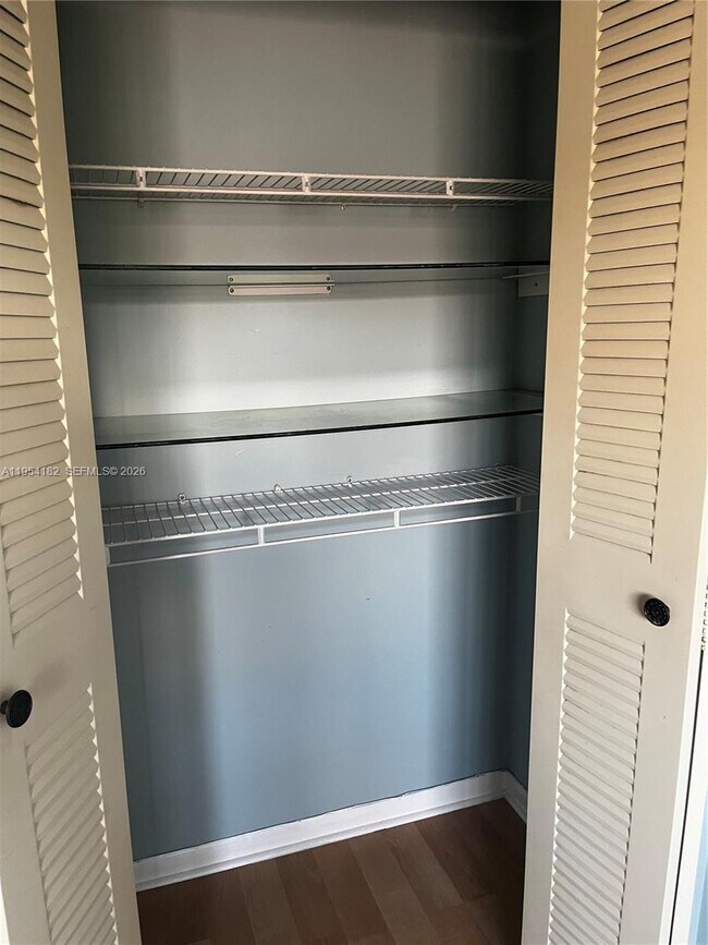 Building Photo - 13934 SW 102nd Ln