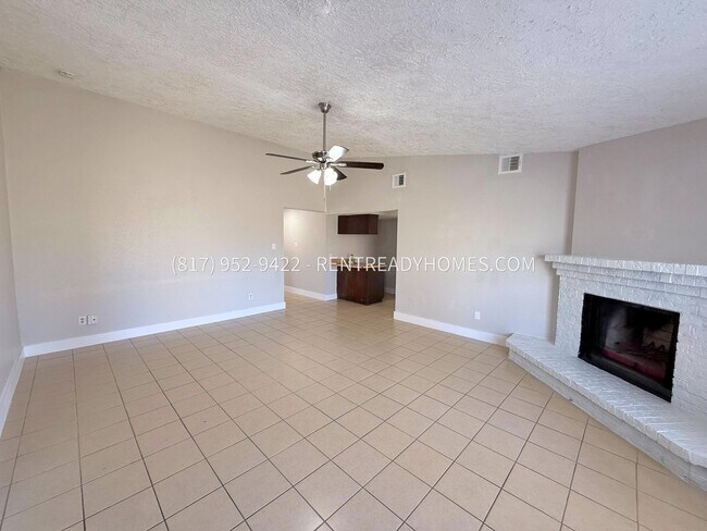 Building Photo - 522 Kenwood Ln