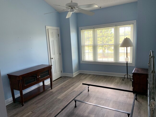 Building Photo - 4815 Orchid Way