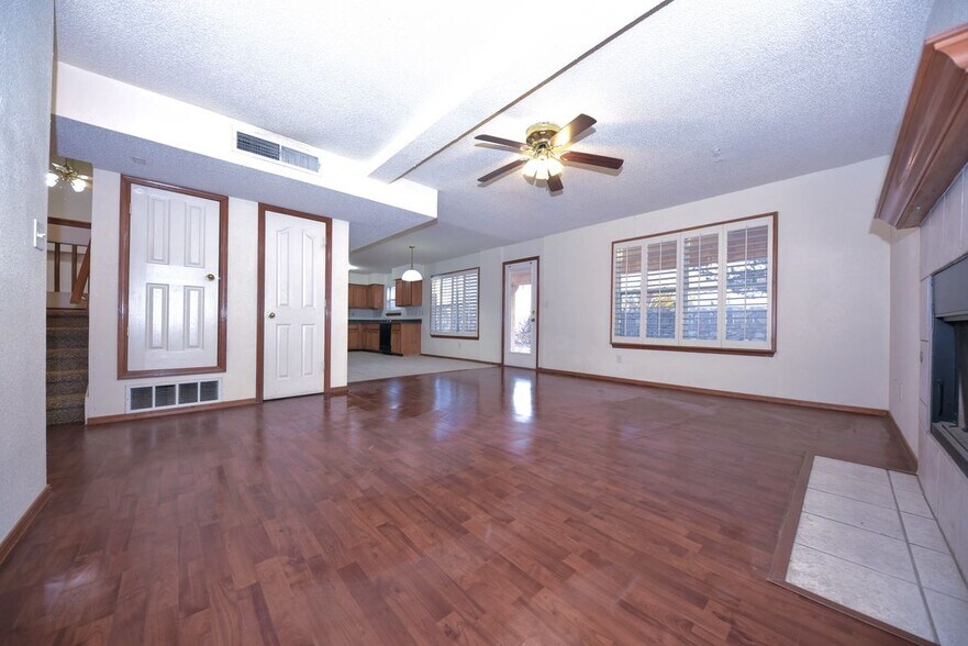 Building Photo - 12484 Tierra Espada Dr