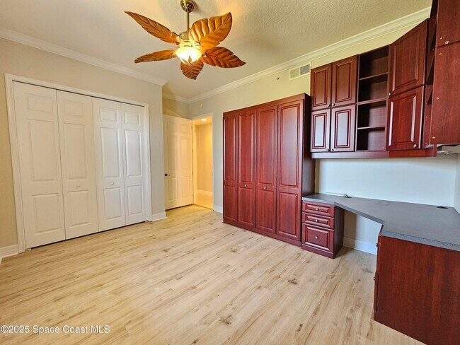 Building Photo - 590 S Banana River Dr