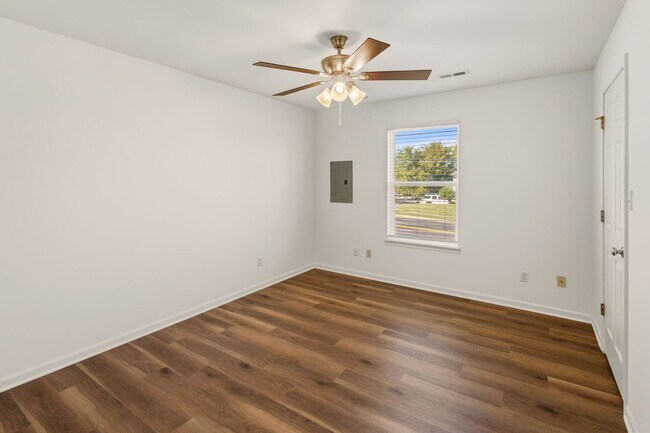 Building Photo - 3505-3507 La Mesa Dr.