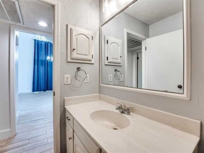 Building Photo - 4605 Dove Tree Ln