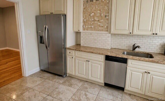 Building Photo - 6807 59th Drive