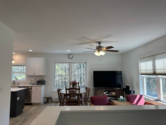 Building Photo - Newly Built! Spacious 4BR 2 Bath House
