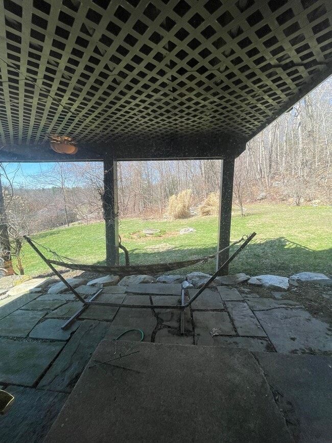 Building Photo - 182 Division St