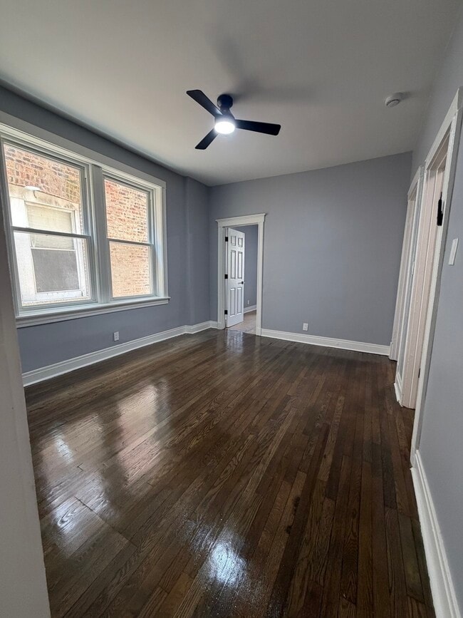 Building Photo - 3821 W Fillmore St