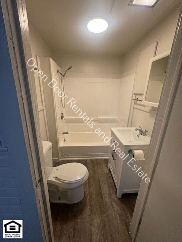 Building Photo - 209 S Ijams St