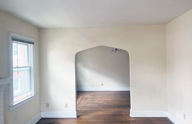 Building Photo - 319 Terrace Ave