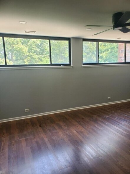 Master Bedroom 19x13 - 810 S May St