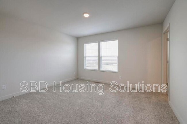 Building Photo - 12423 S Parkwood Ln