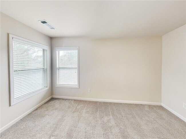 Building Photo - 5301 Cedar Mill Dr