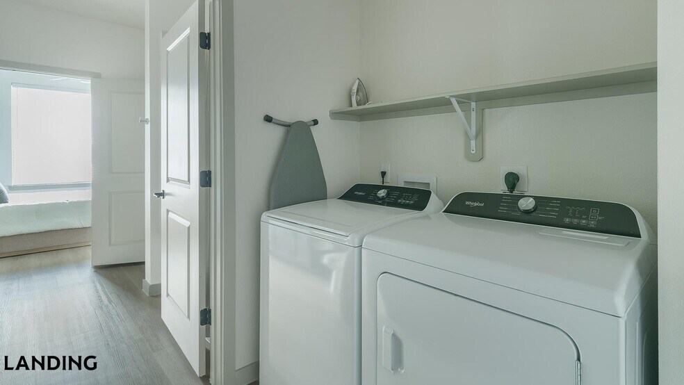 Building Photo - 91 Jensen Dr