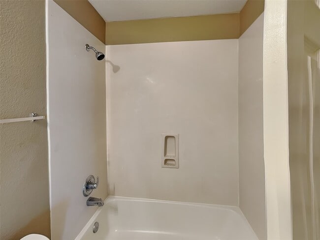 Building Photo - 18494 Sunrise Pines Dr