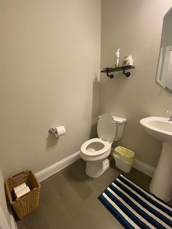 Building Photo - 2008 Naples Dr