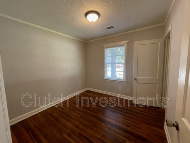 Building Photo - 4214 Given