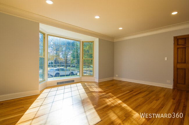 Building Photo - 6444 N Oketo Ave