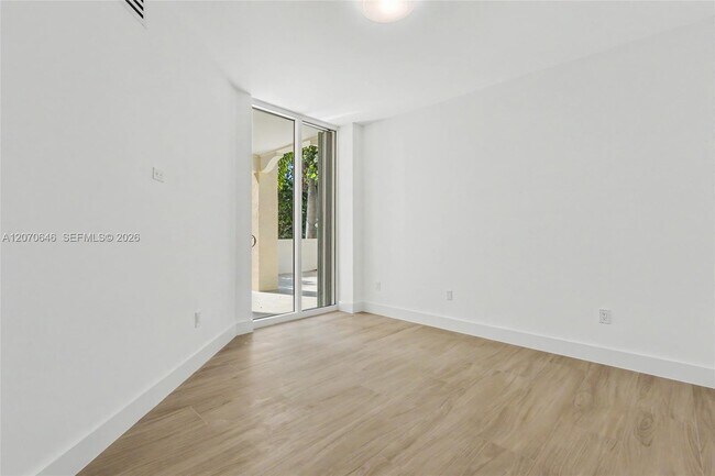 Building Photo - 731 Crandon Blvd