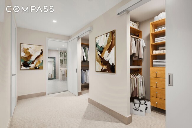 Building Photo - 404 E 76th St