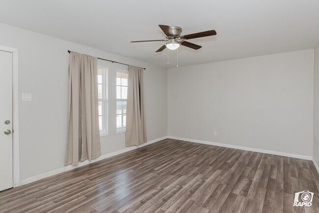 Building Photo - 4328 Conley Ave