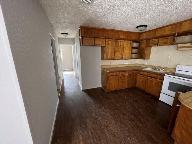 Building Photo - 105 Effie Ln