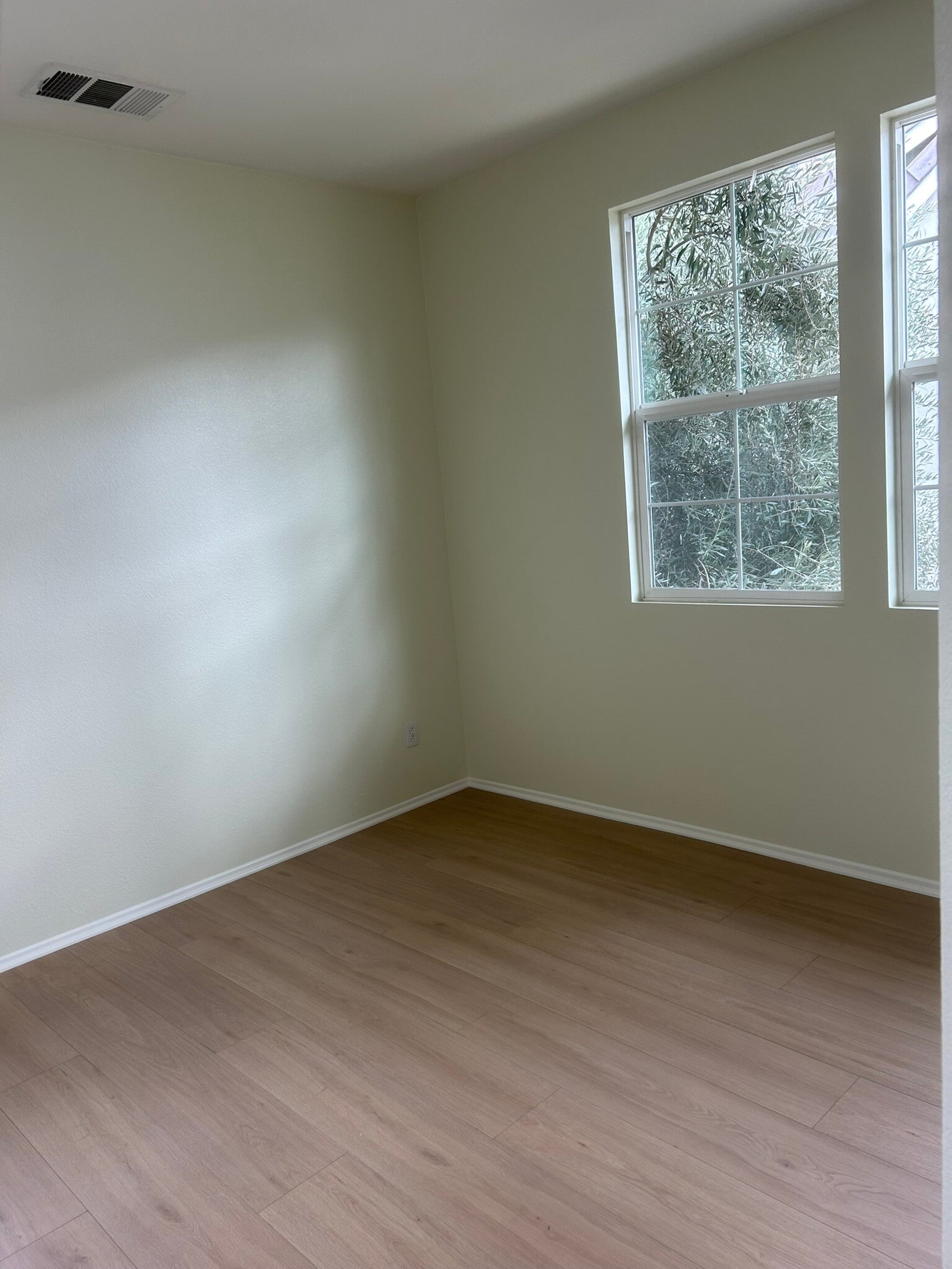 BEDROOM 2 - 27288 Riverview Ln