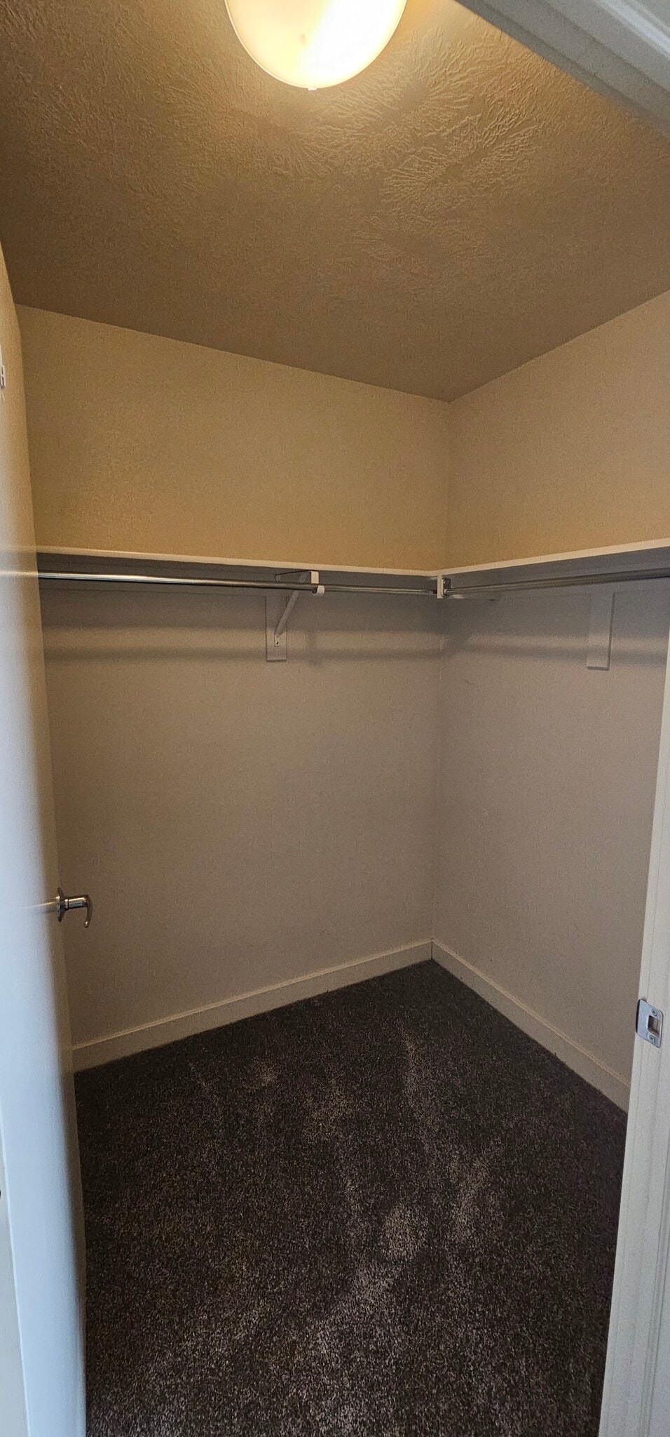 Building Photo - 725 S 200 W