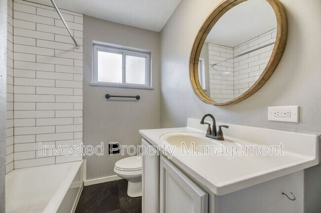 Building Photo - 3519 S Downing St