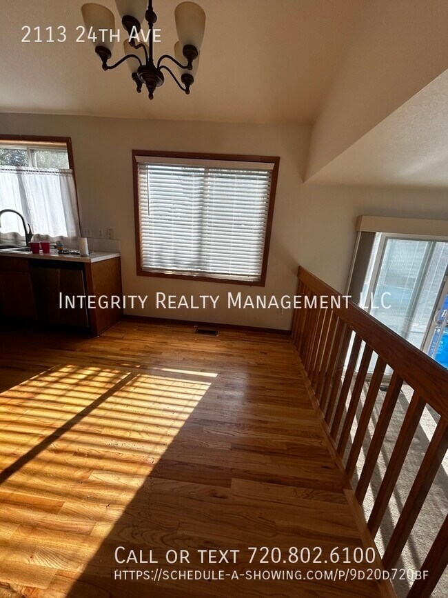 Building Photo - 2113 24th Ave