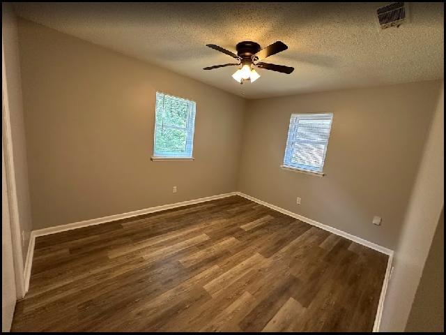 Building Photo - 7409 Skylark Dr