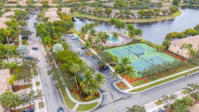 Building Photo - 2540 SW 85th Terrace