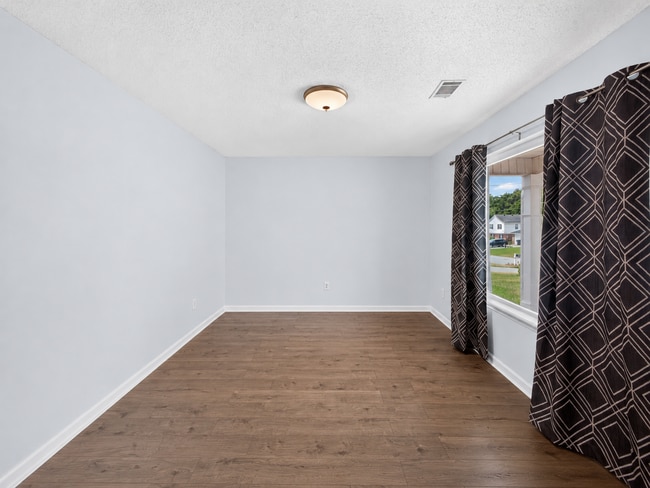 Building Photo - 4810 Golden Leaf Ln