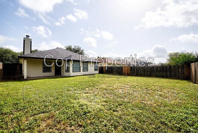 Building Photo - 8510 Trumpet Cir
