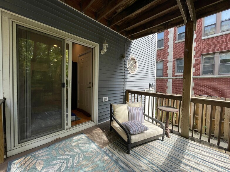 Building Photo - 3130 N Kimball Ave