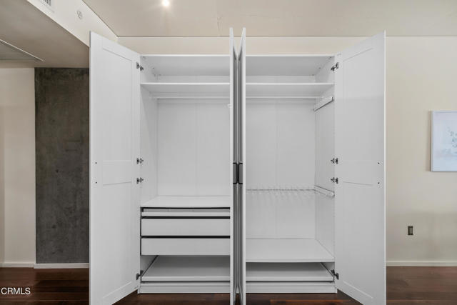 Building Photo - 1155 S Grand Ave