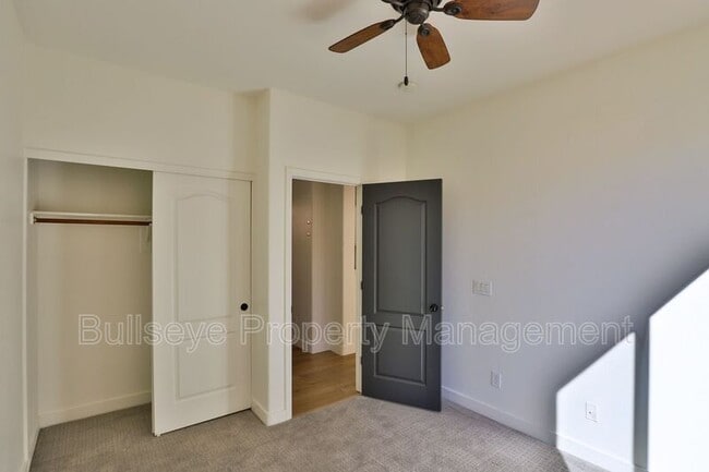 Building Photo - 2863 S Arroyo Ln