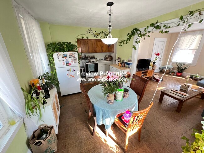 Building Photo - 99 Jackson Rd