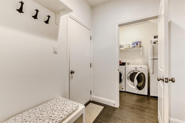 Building Photo - 3332 De Coronado Trail