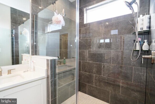 Building Photo - 14301 Beckett Glen Cir