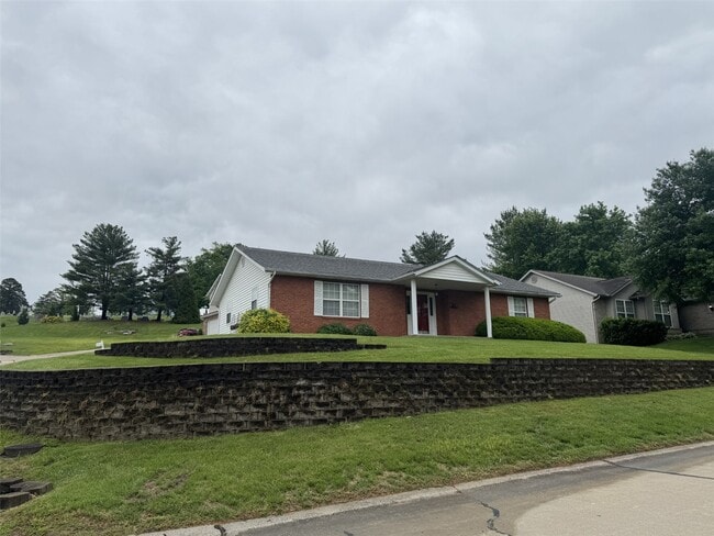 Building Photo - 102 S Riebeling St