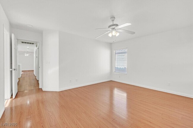 Building Photo - 6333 Sycamore Grove Ct