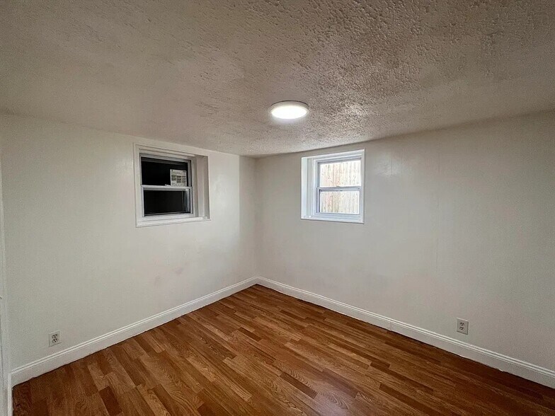 Building Photo - 47 Bickford Ave
