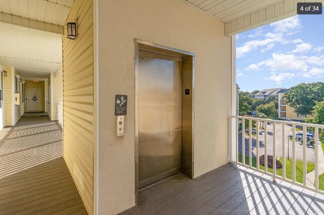 Building Photo - 601 N Hillside Dr